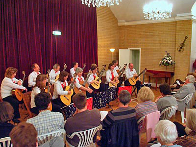 Hampshire Guitar Orchestra - guests of West Sussex Guitar Club